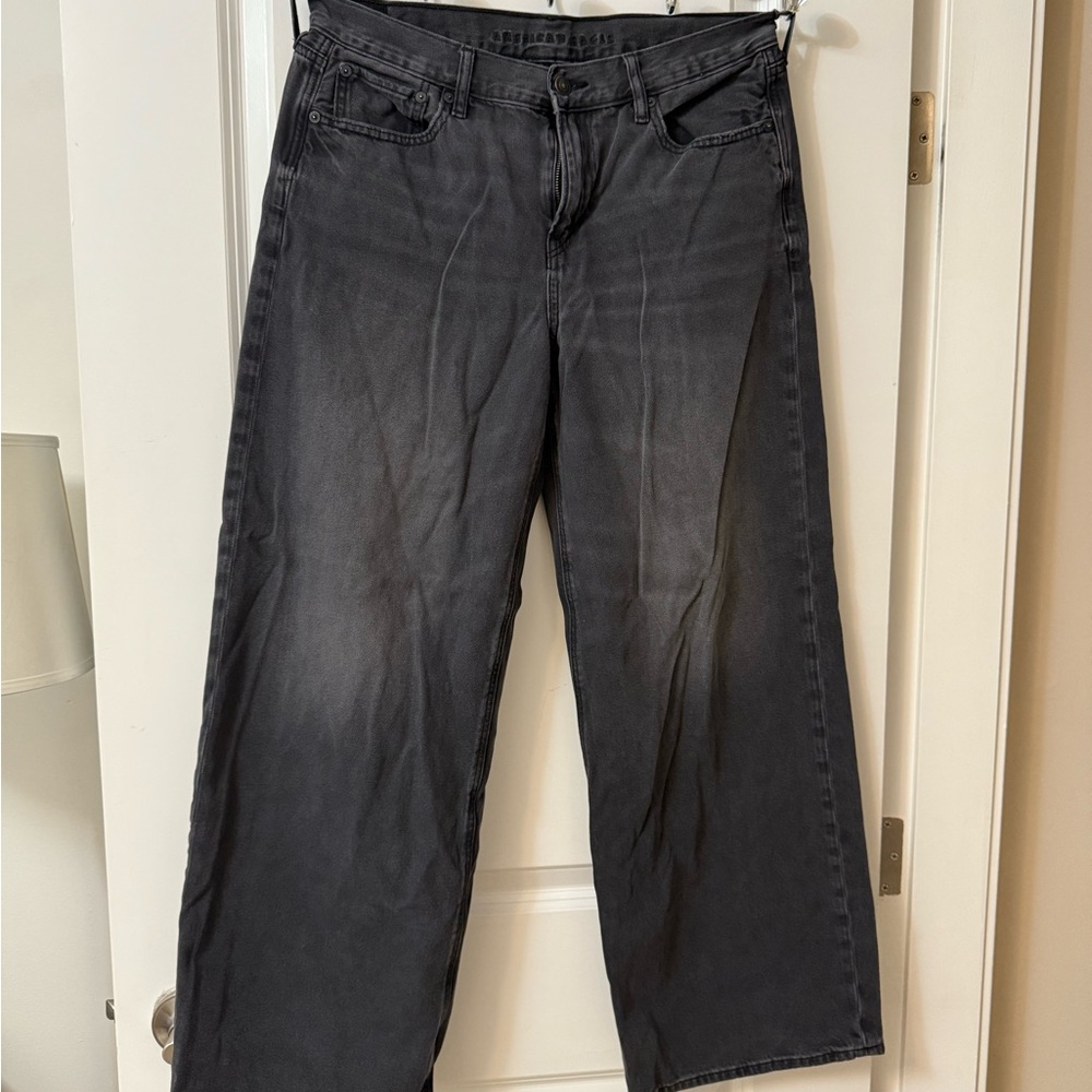 Black Low-waisted jeans